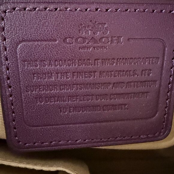 Coach Signature Bag - Picture 6 of 11